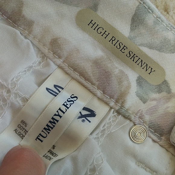 Seven7 High Rise Skinny Tummy Less Floral Pant 10 Cream - Picture 5 of 16